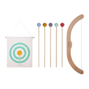 Dřevěný luk s šípy a terčem Dřevěný luk s šípy a terčem